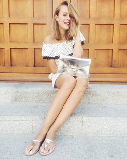 Esmeralda Moya feet photo 1