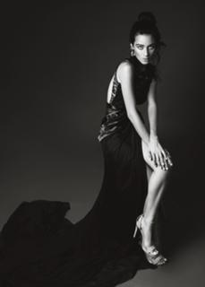 Esmeralda Pimentel feet photo thumbnail