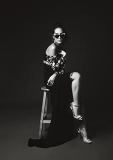 Esmeralda Pimentel feet photo thumbnail