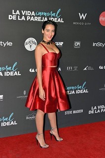 Esmeralda Pimentel feet photo thumbnail