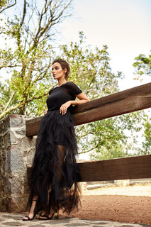 Esmeralda Pimentel feet photo thumbnail