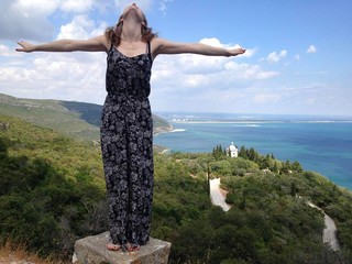 Esmé Bianco feet photo thumbnail