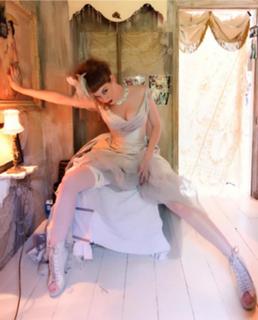 Esmé Bianco feet photo thumbnail