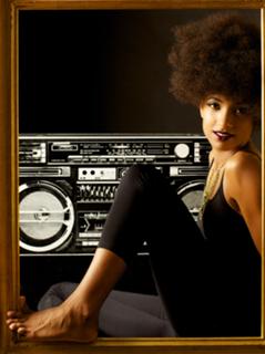 Esperanza Spalding feet photo 19