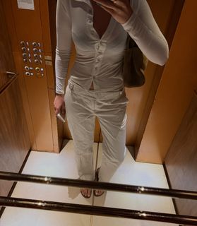 Esra Bilgiç feet photo 6