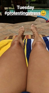 Essence Atkins feet photo thumbnail