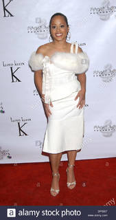 Essence Atkins feet photo thumbnail