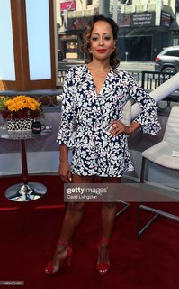 Essence Atkins feet photo thumbnail