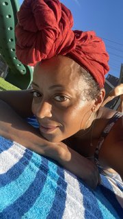 Essence Atkins feet photo thumbnail
