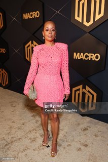 Essence Atkins feet photo thumbnail