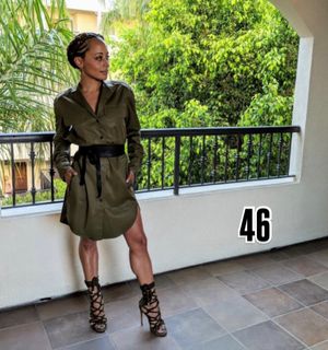 Essence Atkins feet photo 2