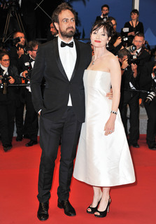 Essie Davis feet photo thumbnail