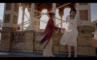 Essie Davis feet photo thumbnail