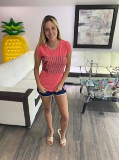 Estefania Coppola feet photo 9