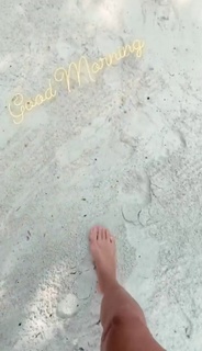 Estefania Küster feet photo 8