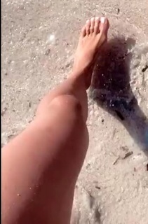 Estefania Küster feet photo 5
