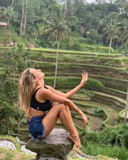 Estefi Berardi feet photo 15