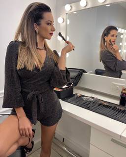 Estefi Berardi feet photo 20
