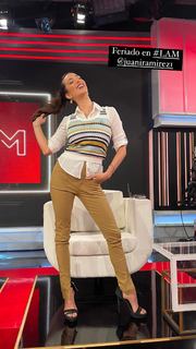 Estefi Berardi feet photo 10