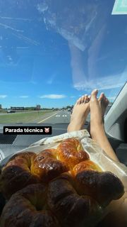 Estefi Berardi feet photo 4