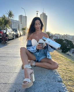 Estefi Berardi feet photo 3