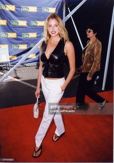 Estella Warren feet photo 4