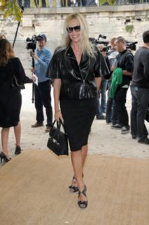 Estelle Lefébure feet photo 20