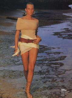 Estelle Lefébure feet photo 18