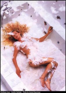 Estelle Lefébure feet photo 17