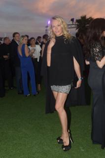 Estelle Lefébure feet photo 12