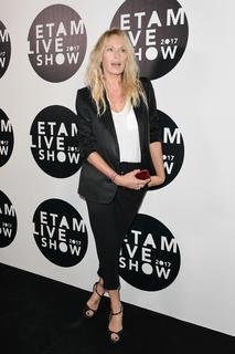 Estelle Lefébure feet photo 6