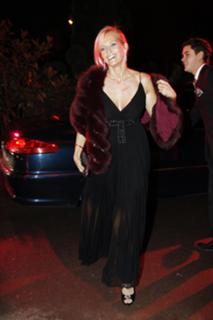 Estelle Lefébure feet photo 12