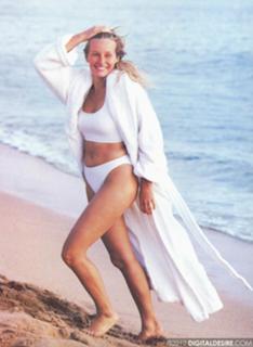 Estelle Lefébure feet photo 16