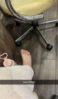 Ester Dobrik feet photo 1