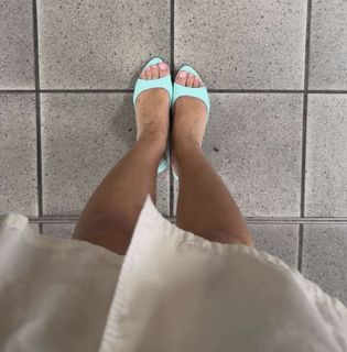 Ester Dobrik feet photo 3