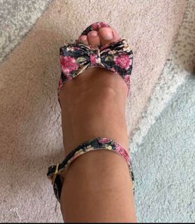 Ester Dobrik feet photo 2
