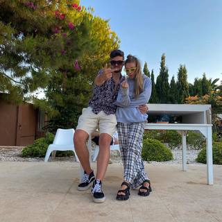 Ester Expósito feet photo thumbnail