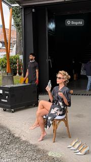 Ester Expósito feet photo thumbnail