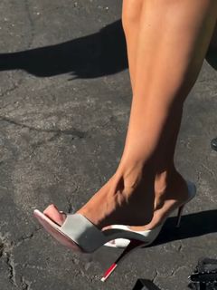 Ester Expósito feet photo 7