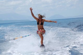 Ester Ledecká feet photo 9