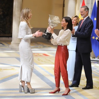 Ester Ledecká feet photo 19