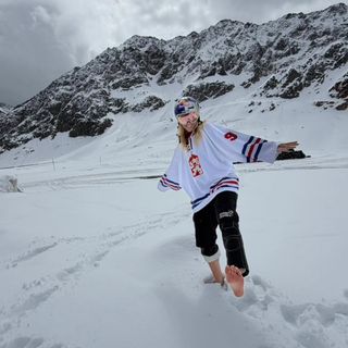 Ester Ledecká feet photo 3