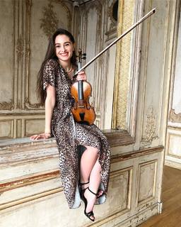 Esther Abrami feet photo 18