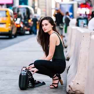 Esther Abrami feet photo 17