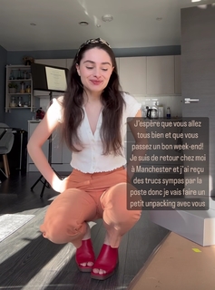 Esther Abrami feet photo 4