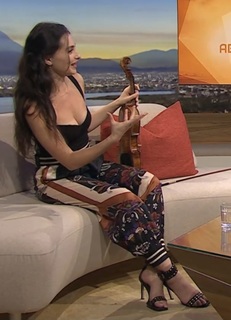 Esther Abrami feet photo 7