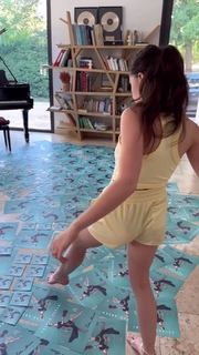 Esther Abrami feet photo 5