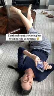 Esther Abrami feet photo 1