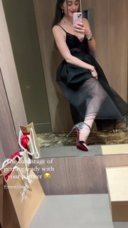 Esther Abrami feet photo 3