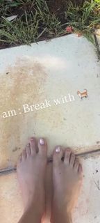 Esther Abrami feet photo 9